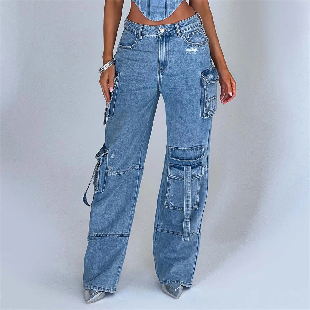 Jean cargo bleu pour femme, vu de face